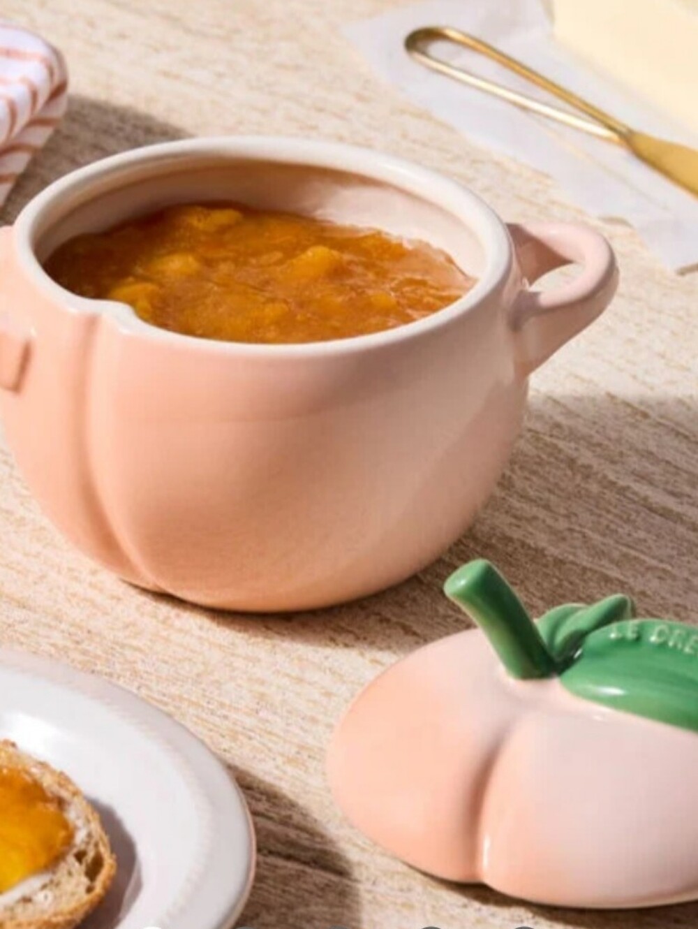 Le Creuset Limited Edition Peach Cocotte